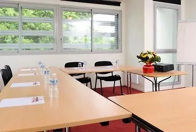 Sejours & Affaires Camilla 2* Rennes
